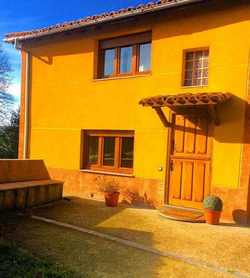 בית הארחה סאלאס 	Casa Nueva מראה חיצוני תמונה