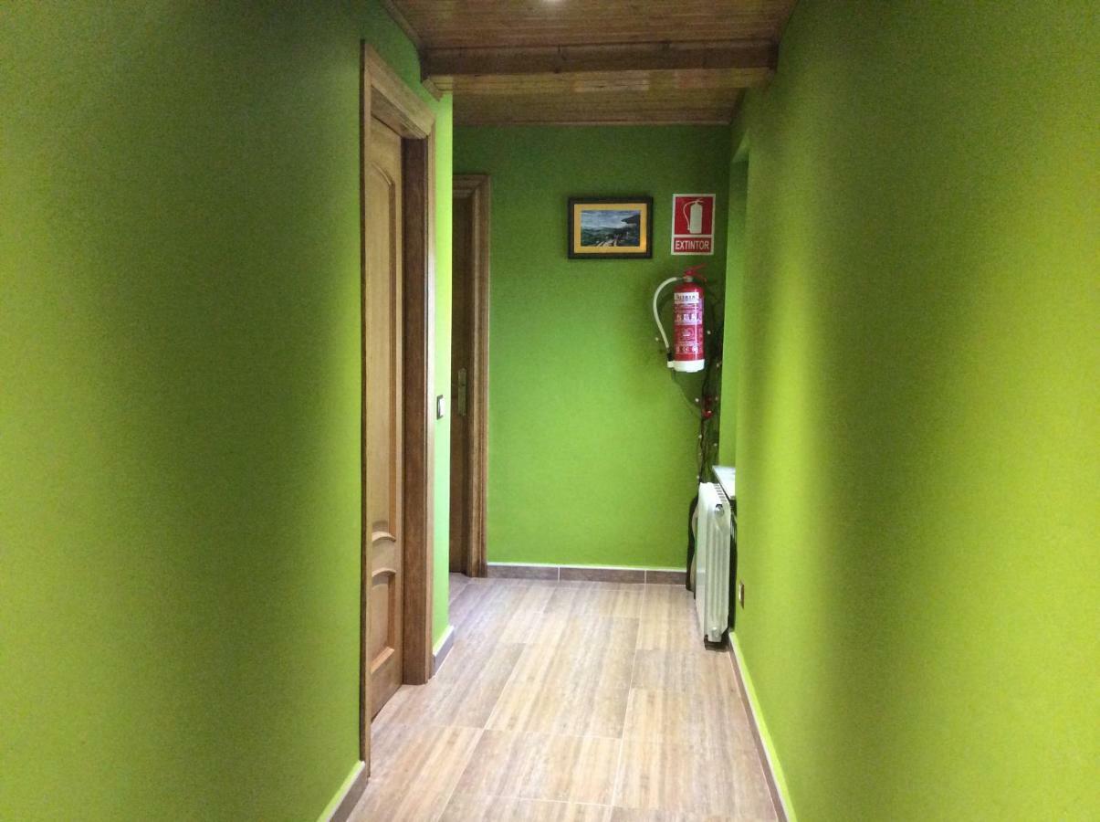 בית הארחה סאלאס 	Casa Nueva מראה חיצוני תמונה