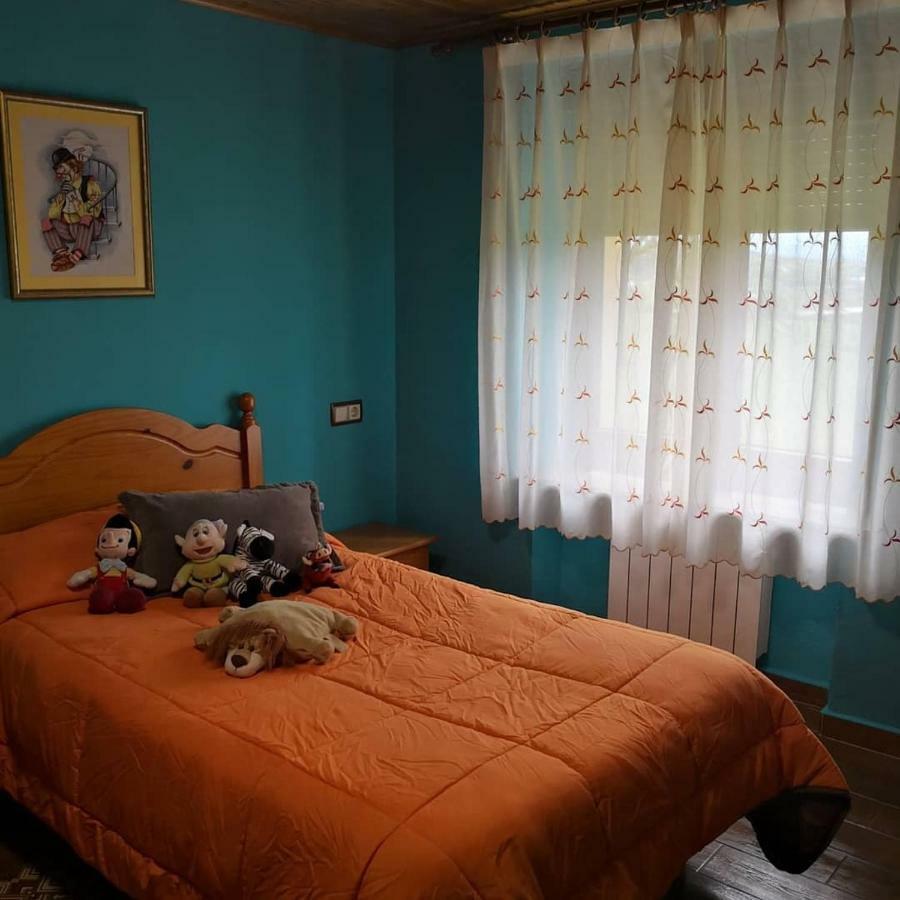 בית הארחה סאלאס 	Casa Nueva מראה חיצוני תמונה