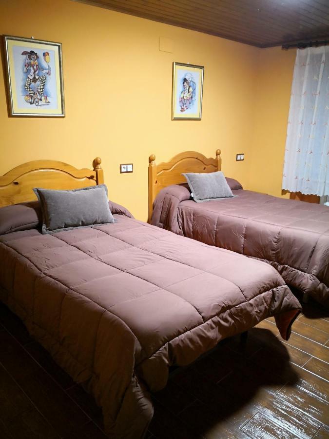 בית הארחה סאלאס 	Casa Nueva מראה חיצוני תמונה